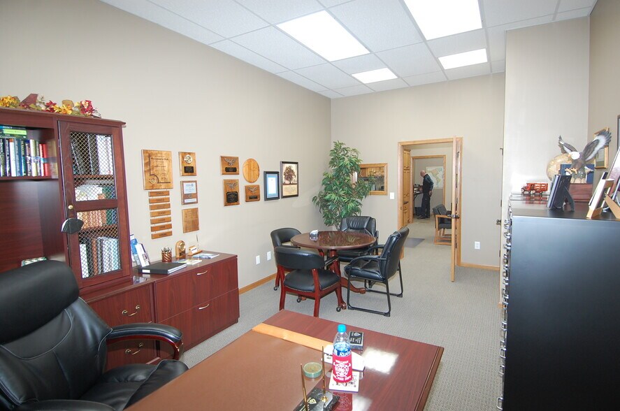 More Photos Of 217 8th Ave, Wellman Medical For Lease