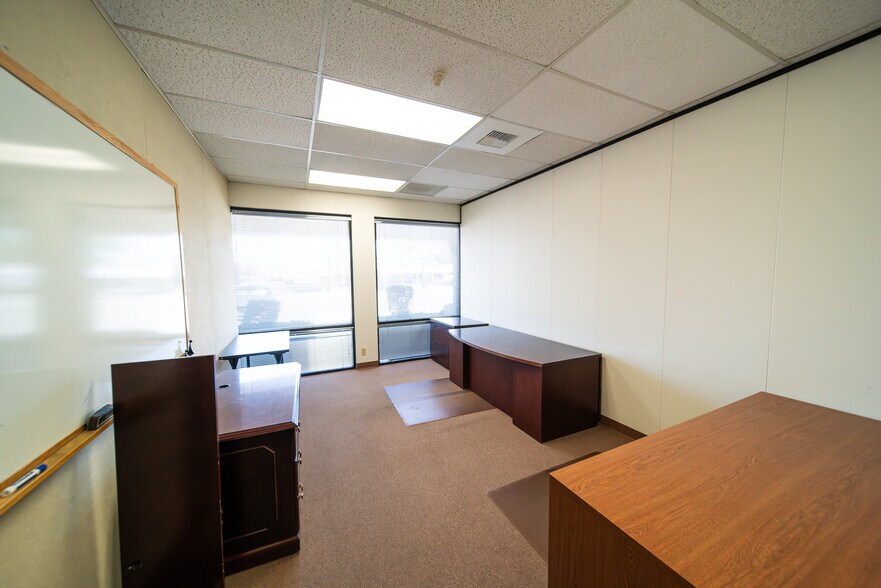 More Photos Of 1550 N Norma St, Ridgecrest Office For Lease