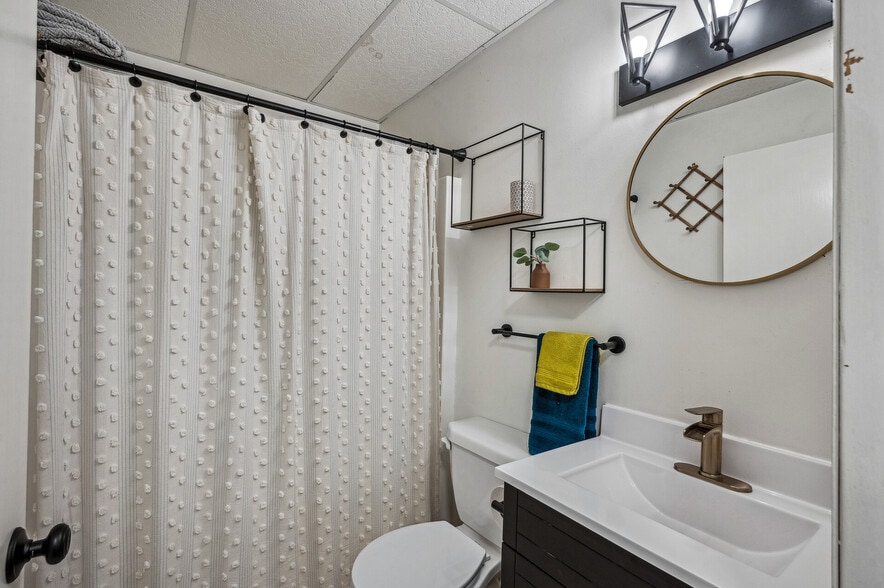 More Photos Of 100 State St N, Waseca Restaurant For Sale