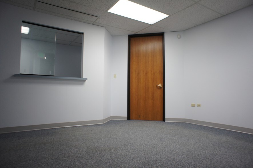 More Photos Of 9101 Pearl St, Thornton Medical For Sale