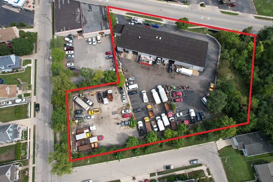 More Photos Of 765 Villa St, Elgin Warehouse For Sale