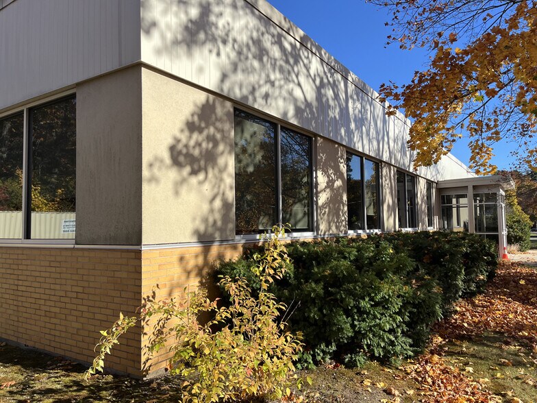More Photos Of 15 Erie Dr, Natick Warehouse For Sale