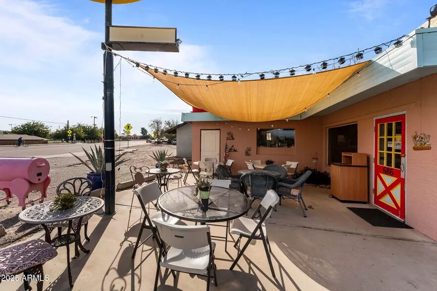 More Photos Of 686 N Tegner St, Wickenburg Restaurant For Sale