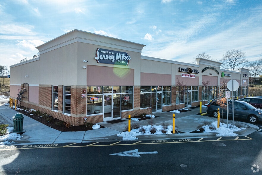 More Photos Of 3569 Russett Grn, Laurel Storefront Retail Office For Lease