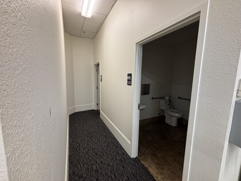 More Photos Of 415-423 E Hamilton Ave, Campbell Freestanding For Lease