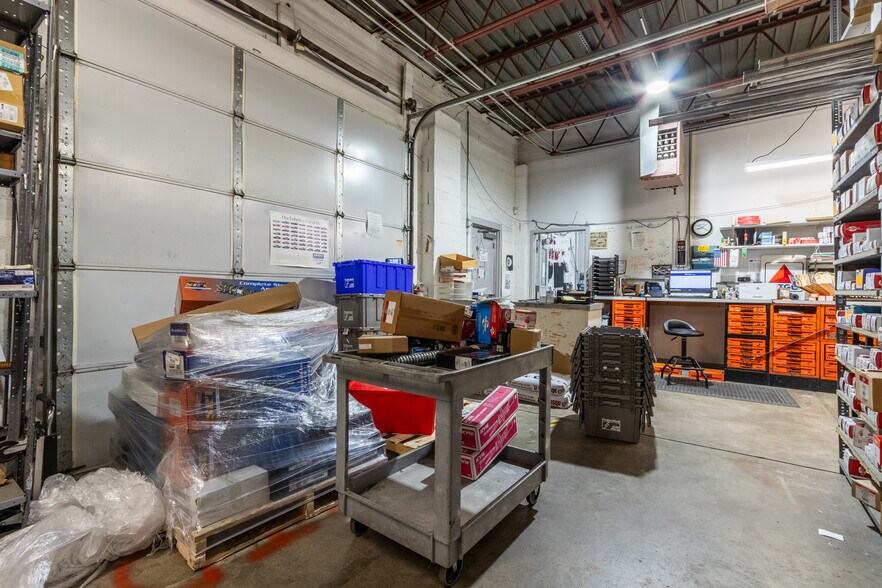 More Photos Of 5101 Crookshank Rd, Cincinnati Freestanding For Sale