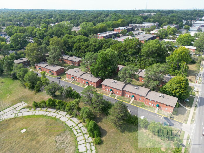 More Photos Of 8208 Troost Ave, Kansas City Apartments For Sale