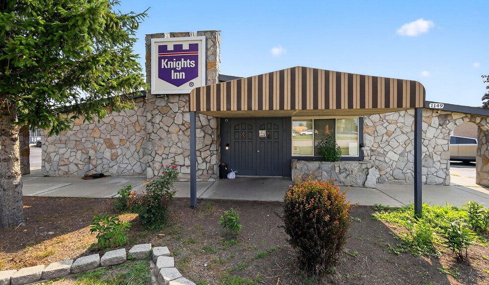 More Photos Of 1149 Oakes Rd, Racine Hotel For Sale