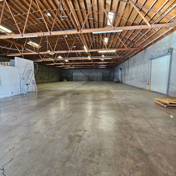 More Photos Of 3543 E Golf Links Rd, Tucson Distribution For Lease