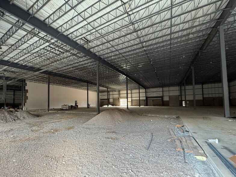 More Photos Of 2843 Mitchell, Allentown Warehouse For Lease