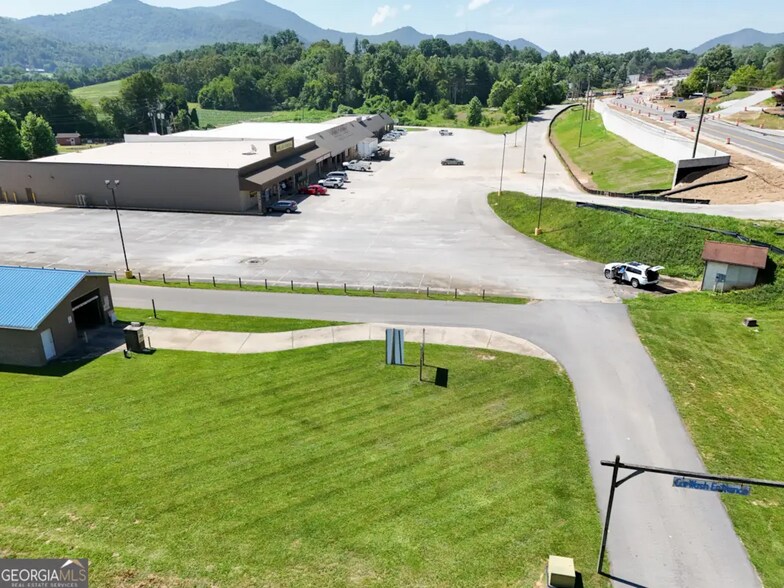 More Photos Of 36 Royalty Ln, Dillard Carwash For Sale