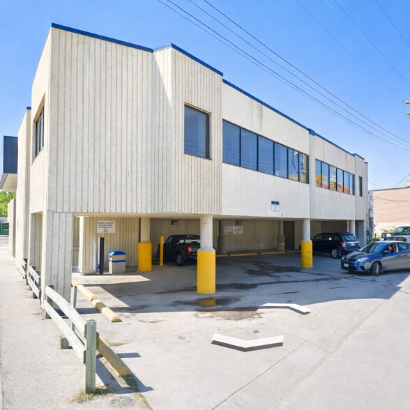 More Photos Of 885 Portage Av, Winnipeg Storefront For Sale