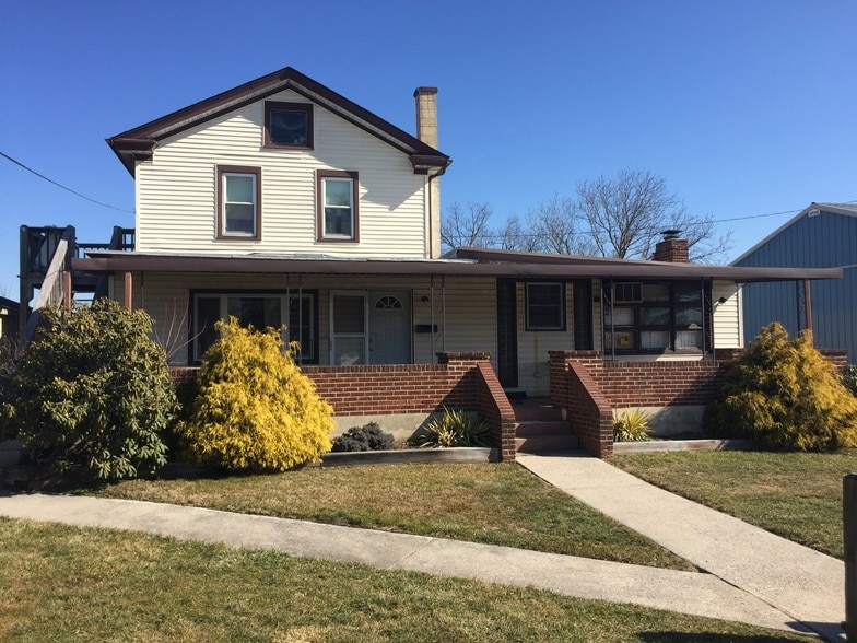 More Photos Of 1499 E Philadelphia Ave, Gilbertsville Storefront Retail Residential For Sale