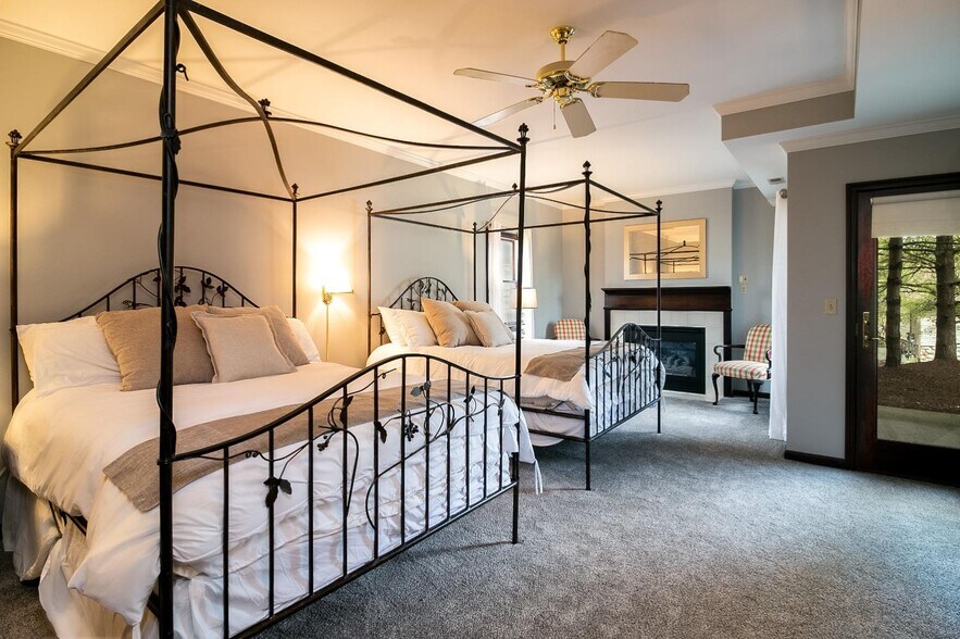 More Photos Of 3158 S State Road 2, Valparaiso Hotel For Sale