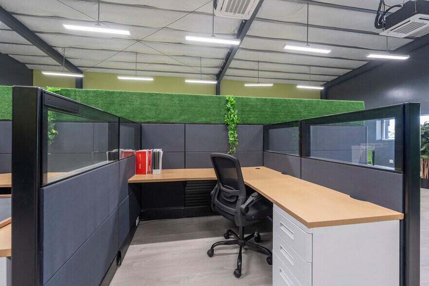 More Photos Of 2075 N Twin Oaks Valley Rd, San Marcos Garden Center For Lease