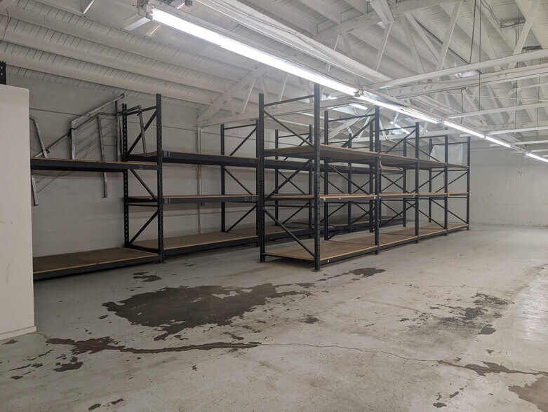 More Photos Of 3356 E 14th St, Los Angeles Warehouse For Lease