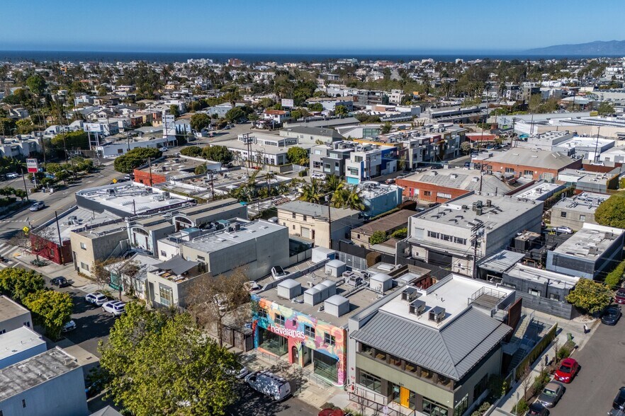 More Photos Of 513 Boccaccio Ave, Venice Office For Lease