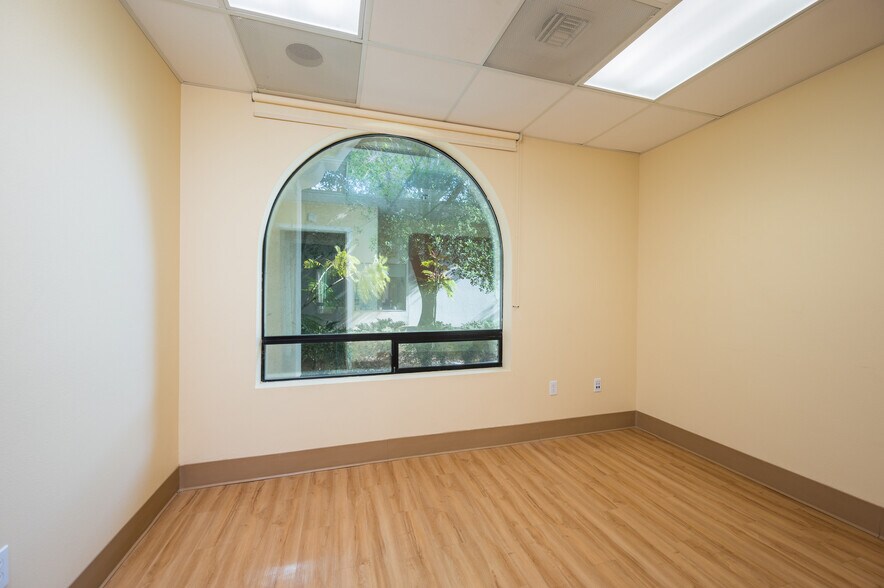 More Photos Of 325 Posada Ln, Templeton Healthcare For Lease