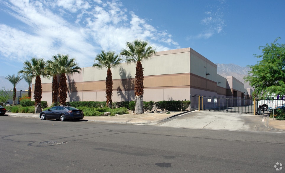 More Photos Of 1111 Bird Center Dr, Palm Springs Warehouse For Lease