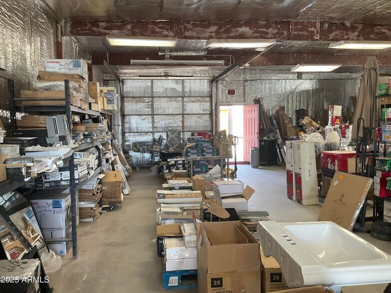 More Photos Of 15395 S Sunland Gin Rd, Arizona City Warehouse For Sale