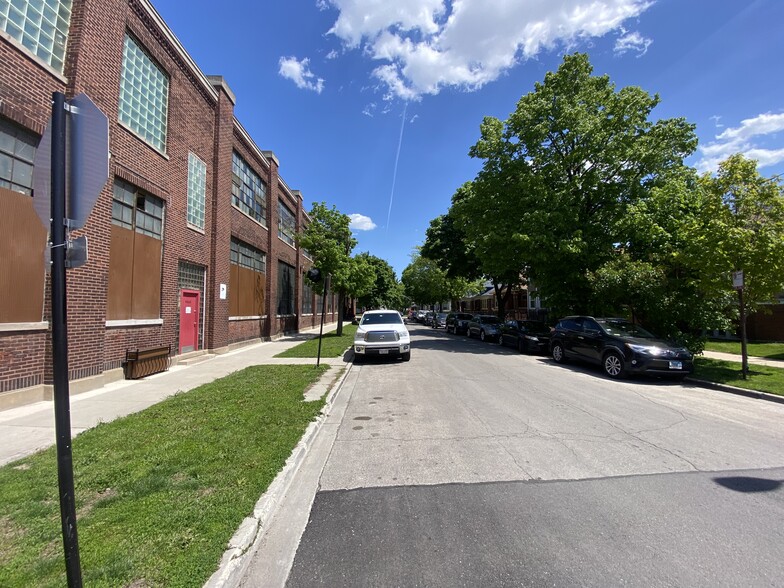 More Photos Of 4850 W Bloomingdale Ave, Chicago Warehouse For Sale