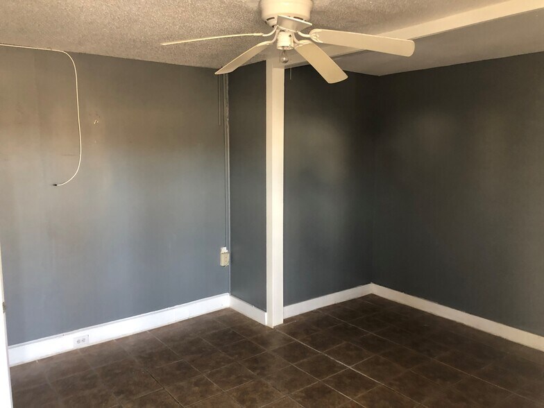 More Photos Of 520 Saluda St, Rock Hill General Retail For Sale
