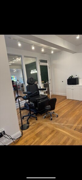 More Photos Of 677 High St, Columbus Storefront Retail Office For Lease