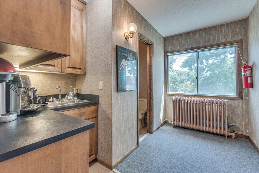 More Photos Of 3040 Lyndale Ave S, Minneapolis Coworking Space