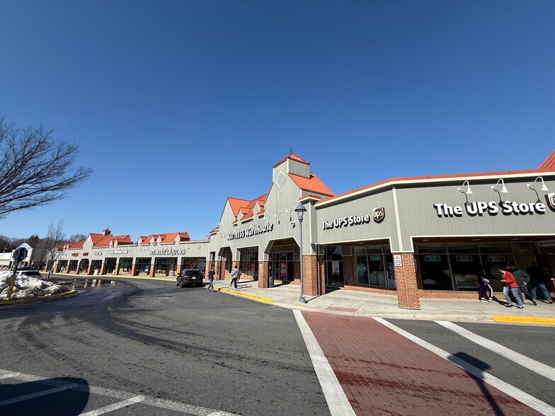 More Photos Of 303-337 E Ridgeville Blvd, Mount Airy Unknown For Lease