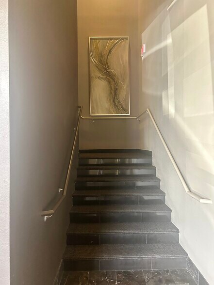 More Photos Of 50 S Stephanie St, Henderson Office For Lease