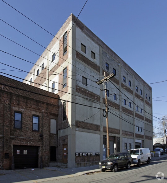 More Photos Of 359 Cortlandt St, Belleville Manufacturing For Lease