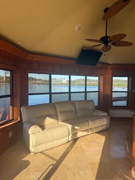 More Photos Of 136 Butler Ln, Hot Springs General Retail For Lease