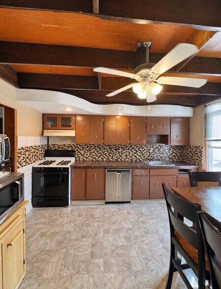 More Photos Of 7215 73rd St, Glendale Land For Sale