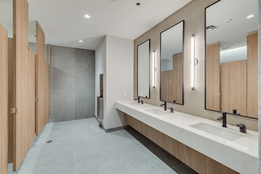 More Photos Of 5100 Tennyson Pky, Plano Unknown For Lease