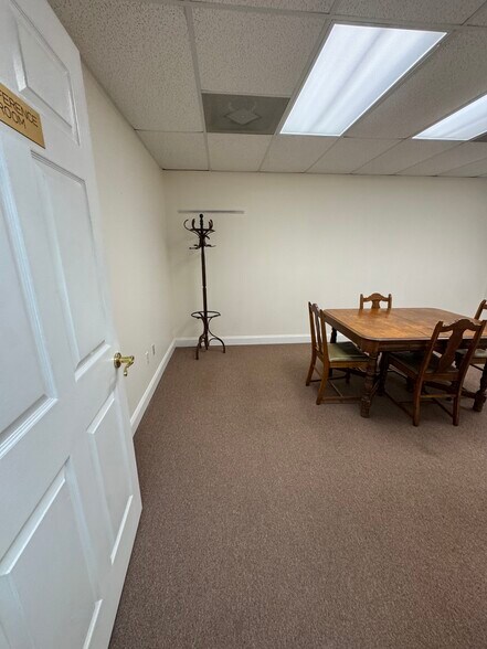 More Photos Of 332 2nd Ave E, Oneonta Office For Sale