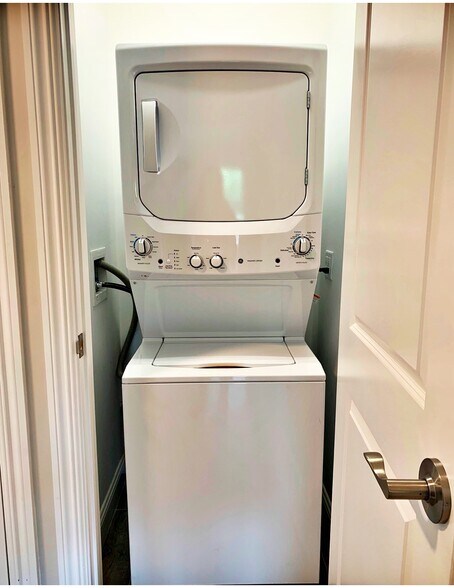 More Photos Of 62 Main St, Bloomingdale Apartments For Lease