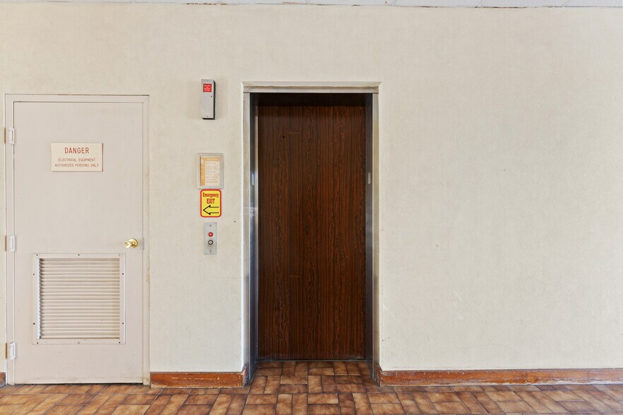 More Photos Of 661 Beville Rd, Daytona Beach Unknown For Lease