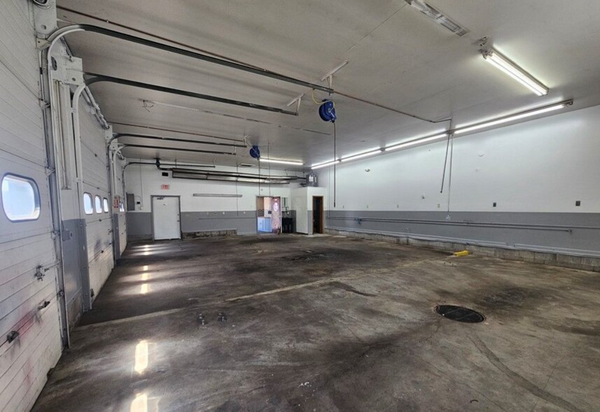 More Photos Of 97 East Ave, Newark General Retail For Sale