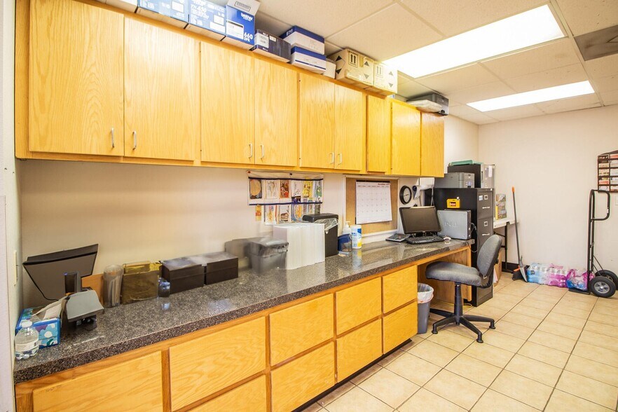 More Photos Of 1601 44th St, Lubbock Religious Facility For Sale