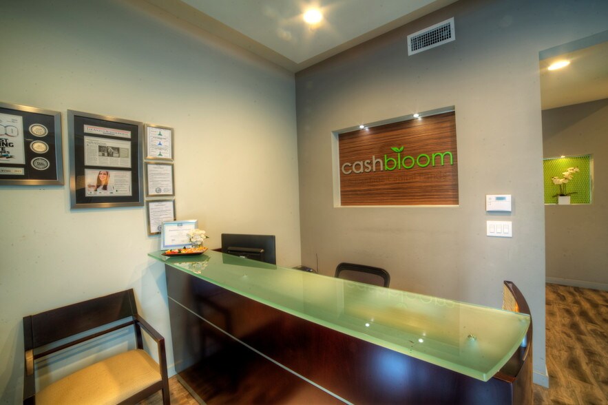 More Photos Of 13263 Ventura Blvd, Studio City Office For Lease