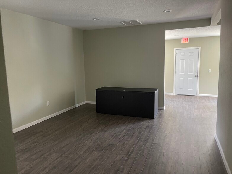 More Photos Of 625 E New York Ave, Deland General Retail For Sale