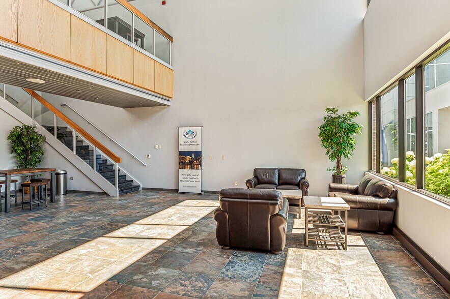 More Photos Of 430 New Park Ave, Hartford Loft Creative Space For Lease