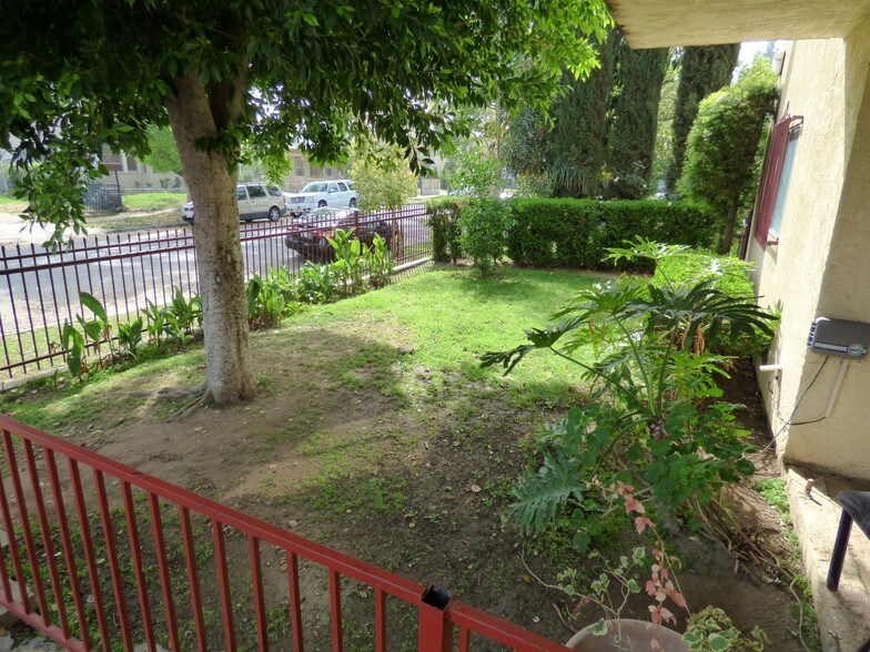 More Photos Of 839 N Summit Ave, Pasadena Apartments For Sale