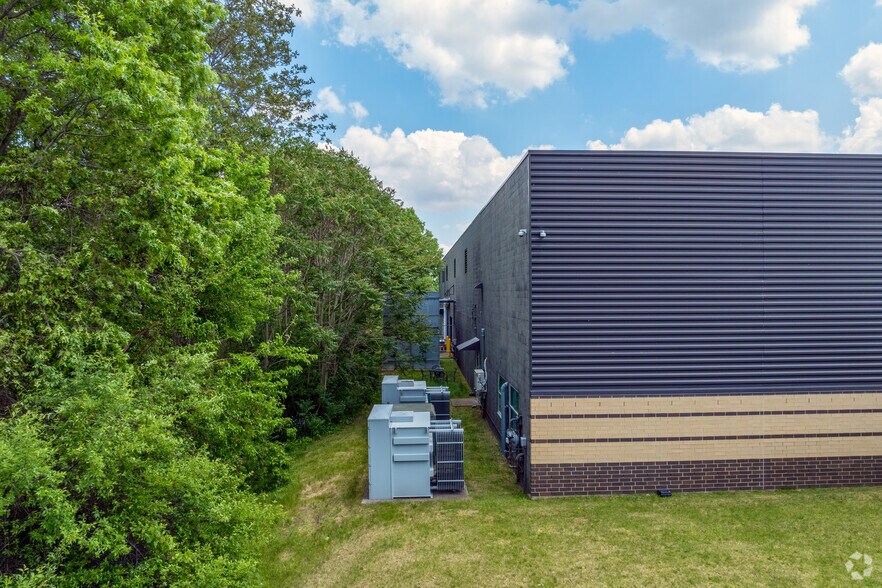 More Photos Of 1507 S Kalamazoo Ave, Marshall Manufacturing For Lease