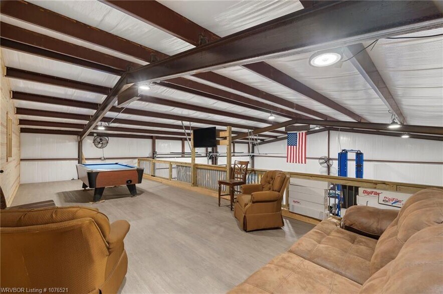 More Photos Of 209 S Broadway St, Stigler Flex For Sale