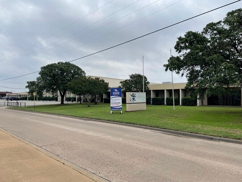 More Photos Of 2800 W Kingsley Rd, Garland Manufacturing For Lease