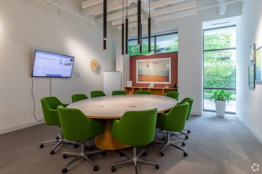 More Photos Of 715 Peachtree St NE, Atlanta Office For Lease