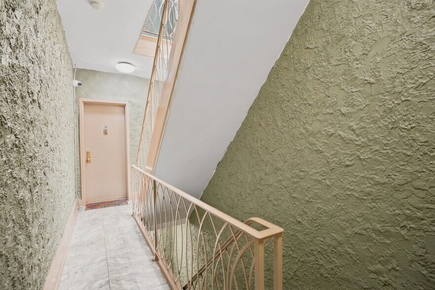 More Photos Of 258 Woodworth Ave, Yonkers Apartments For Sale