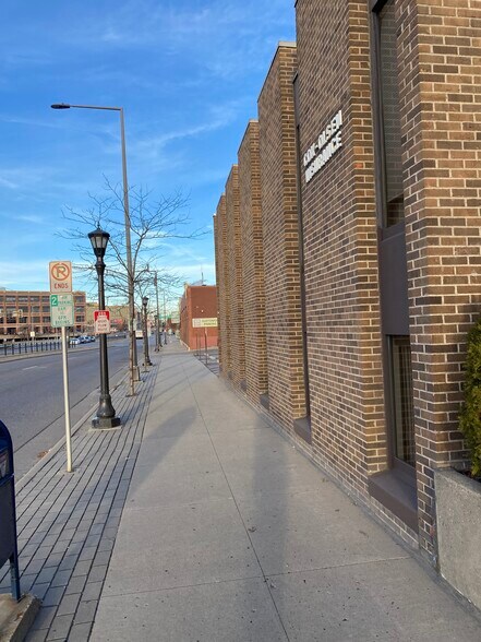 More Photos Of 2469 W University Ave, Saint Paul Office Residential For Sale
