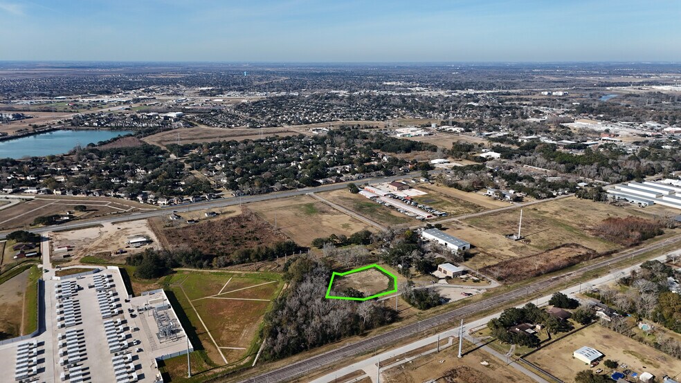 More Photos Of 414 Washington St, League City Land For Sale